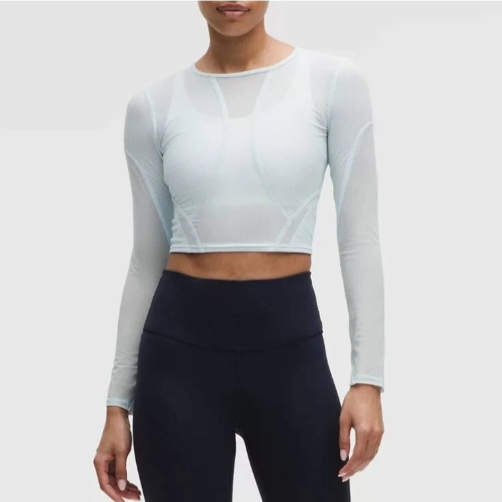 Lululemon Mesh Panelled Training Long Sleeve Shirt /Powder Blue/ Size 4 -LW3GHHS